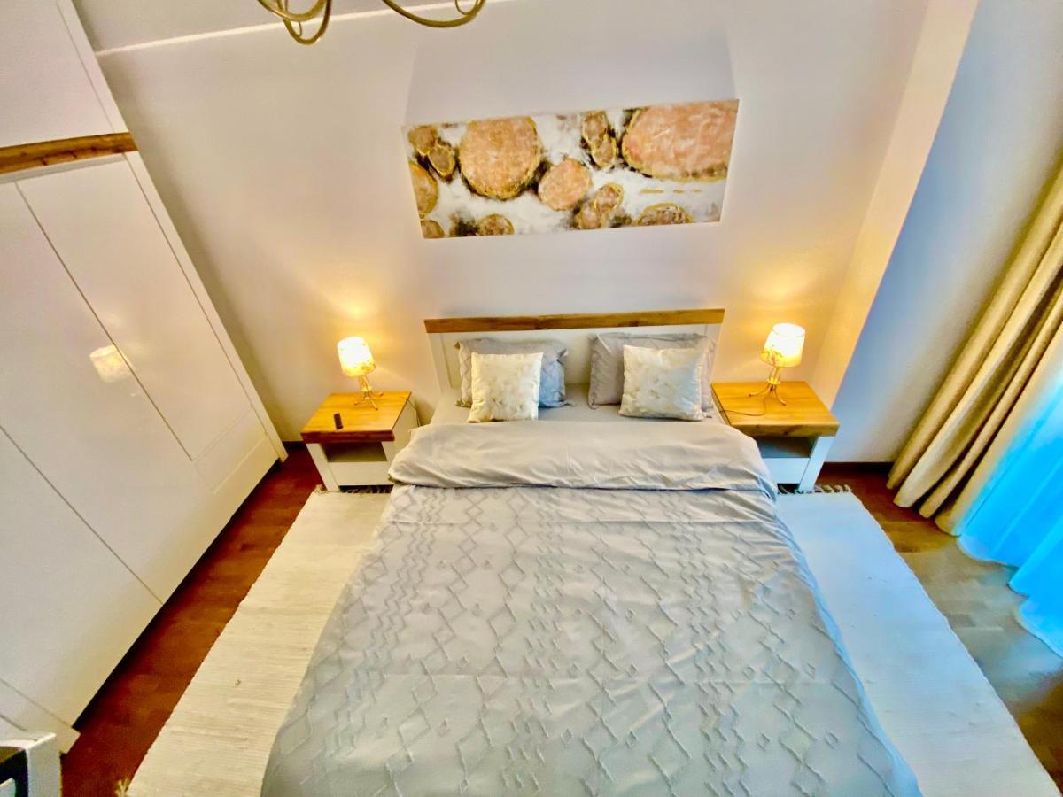 Lazar Loft Apartment Яш Екстериор снимка